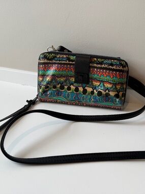 Sakroots Crossbody Wallet